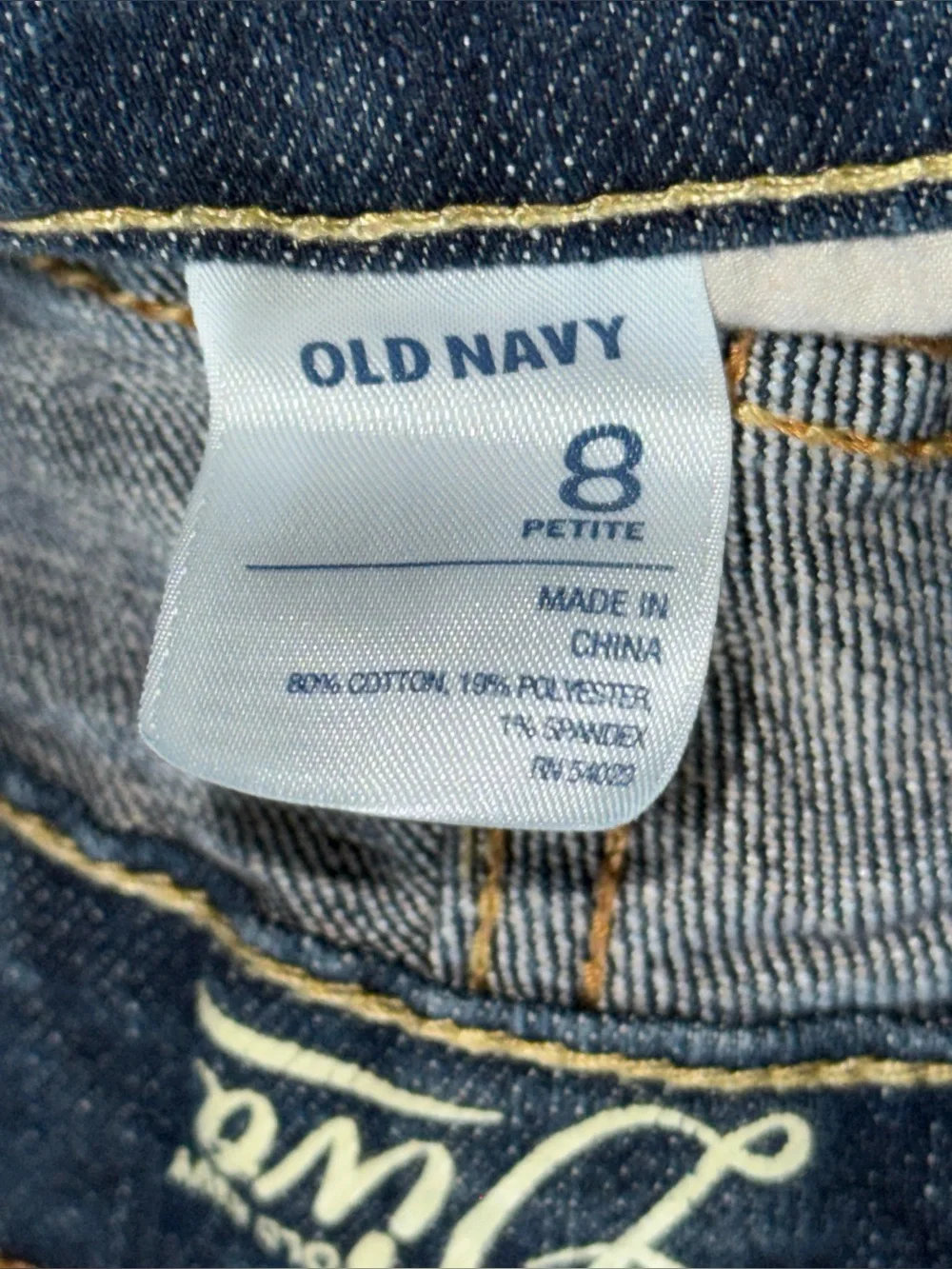 Old navy Diva women’s Dark Blue Denim Jeans, bootcut, size 8 - Picture 4 of 4
